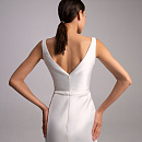 Свадебные платья миди с вырезом каре фото