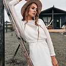 Шерстяной свитер с жемчугом