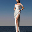 Атласное свадебное платье с кружевным верхом фото