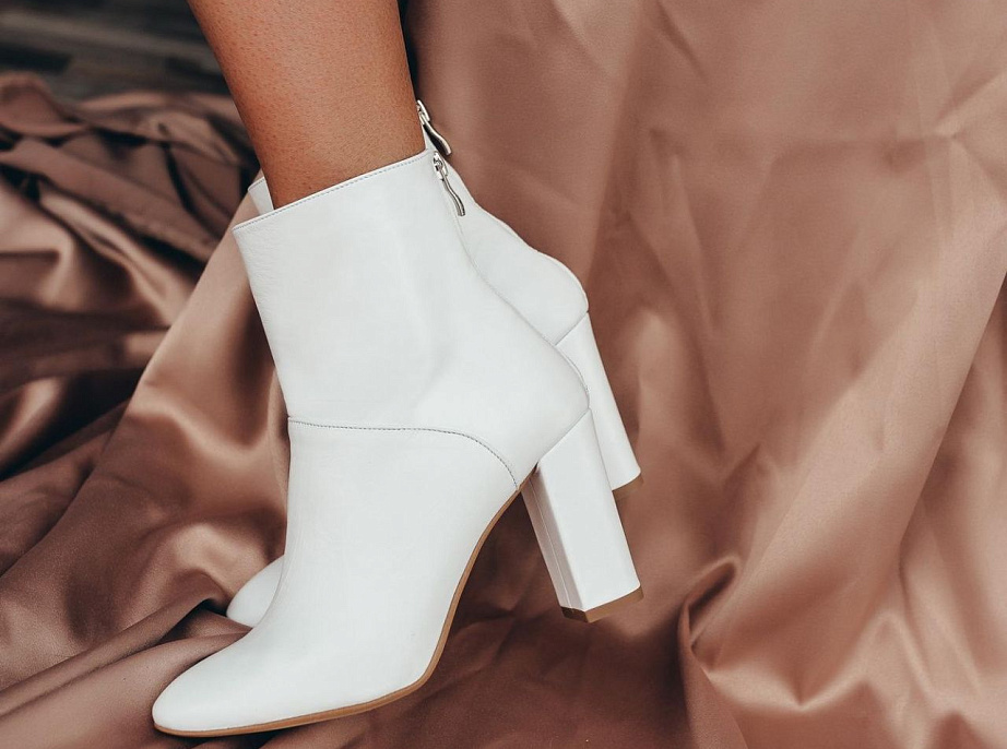 Свадебные белые сапожки фото