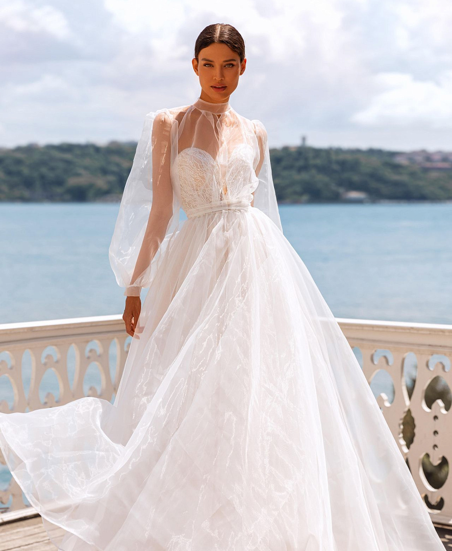 Соблазнительное свадебное платье фото