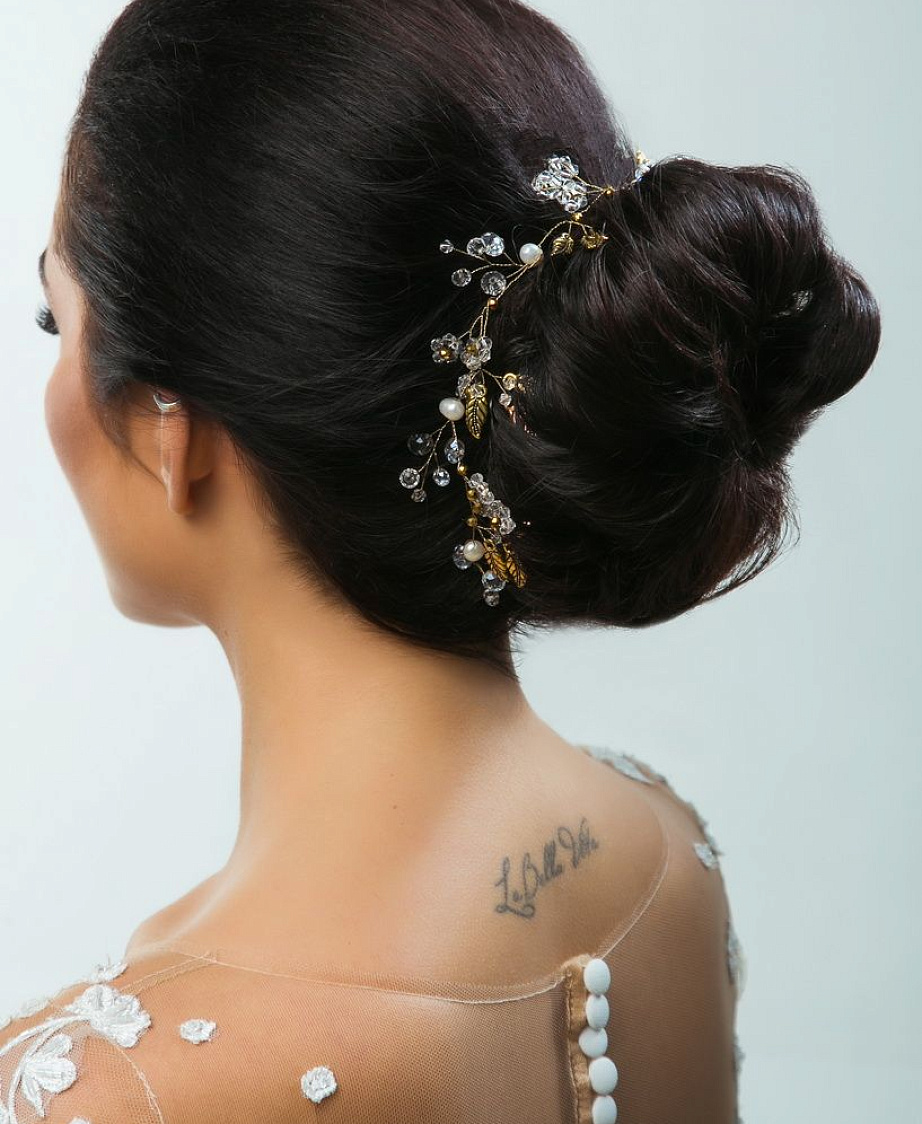 Утонченная веточка для волос фото