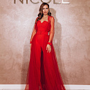 Красный женский комбинезон фото