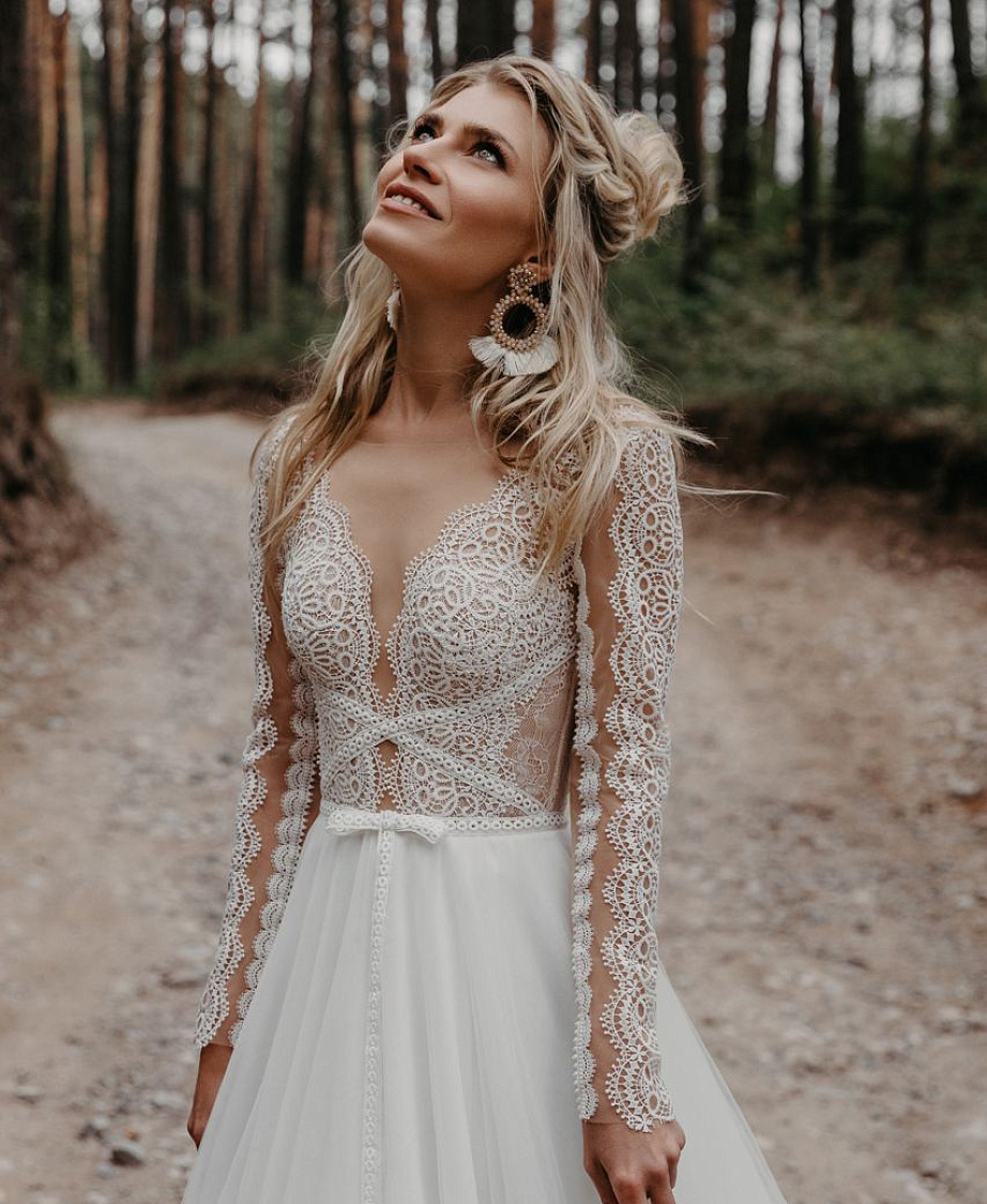 Легкое кружевное свадебное платье фото