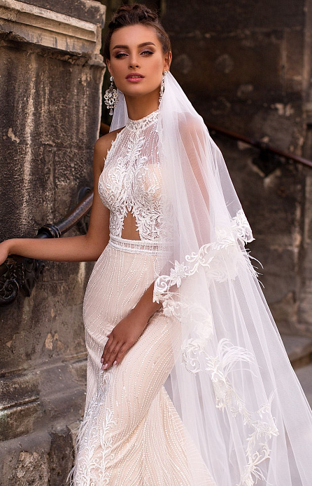 Свадебная фата с перьями фото