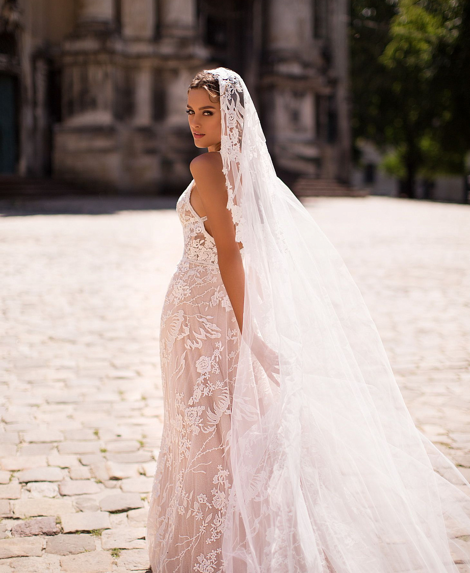 Струящаяся фата испанка фото