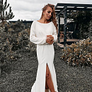 Молочный свитер с кружевом