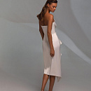 Ассиметричное свадебное платье миди фото