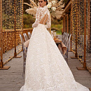 Закрытое свадебное платье в хлопковом кружеве фото