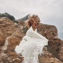 Шерстяная шаль с бахромой