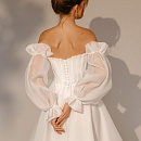 Белое свадебное платье миди фото