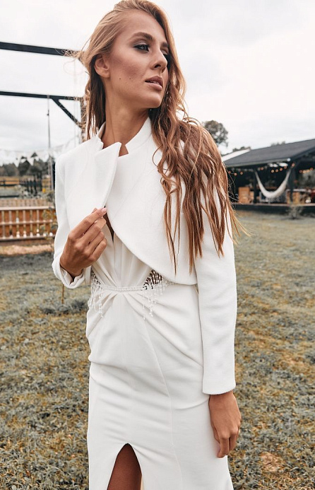 Укороченный свадебный жакет