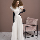 Свадебный комбинезон с рюшами фото