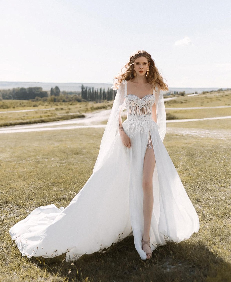 Нежное свадебное платье в стиле бохо фото