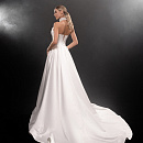 Роскошный свадебный комплект с корсетом фото