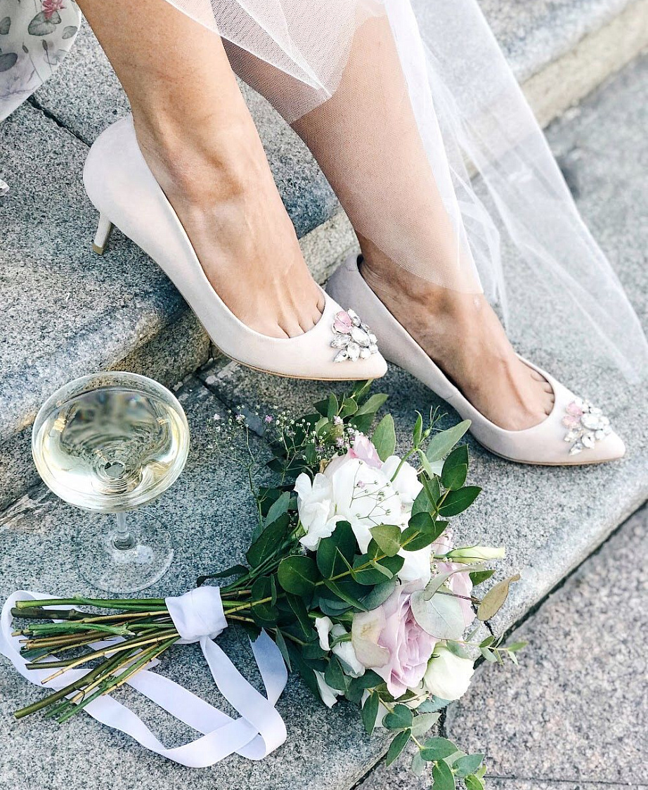 Свадебные замшевые туфли фото