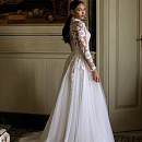 Кружевное свадебное платье с закрытым верхом фото