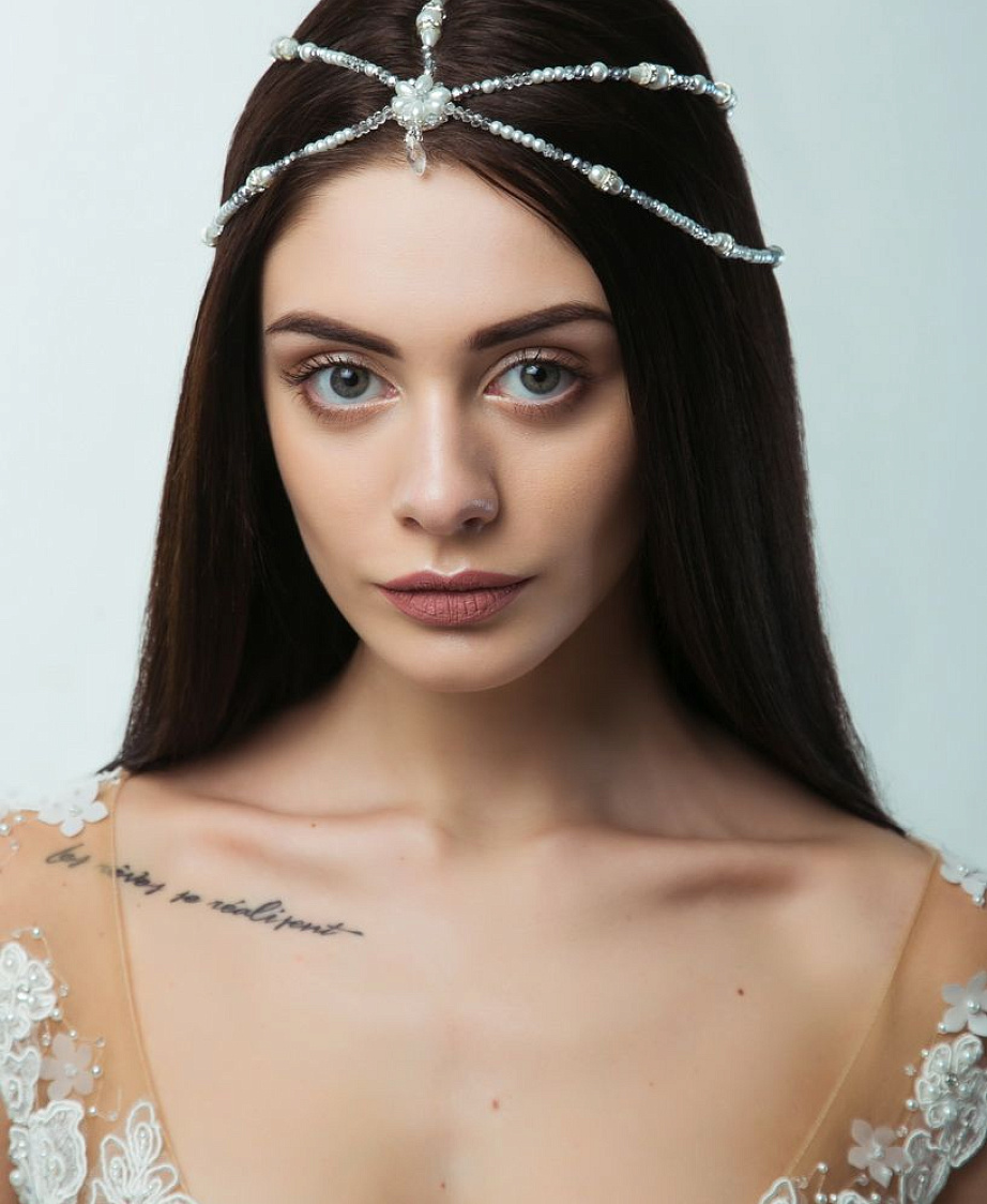 Тика для волос с жемчужинами фото