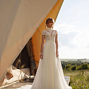 Закрытое свадебное платье в стиле бохо фото