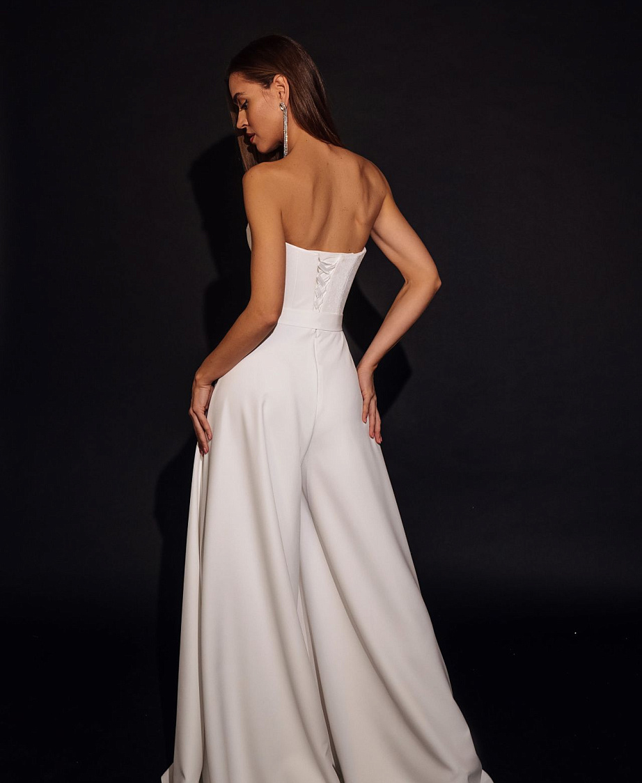 Свадебный комбинезон с широкими штанинами фото