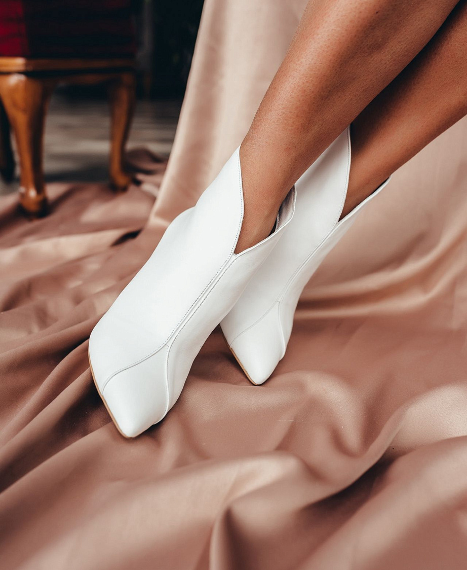 Свадебные белые ботильоны фото
