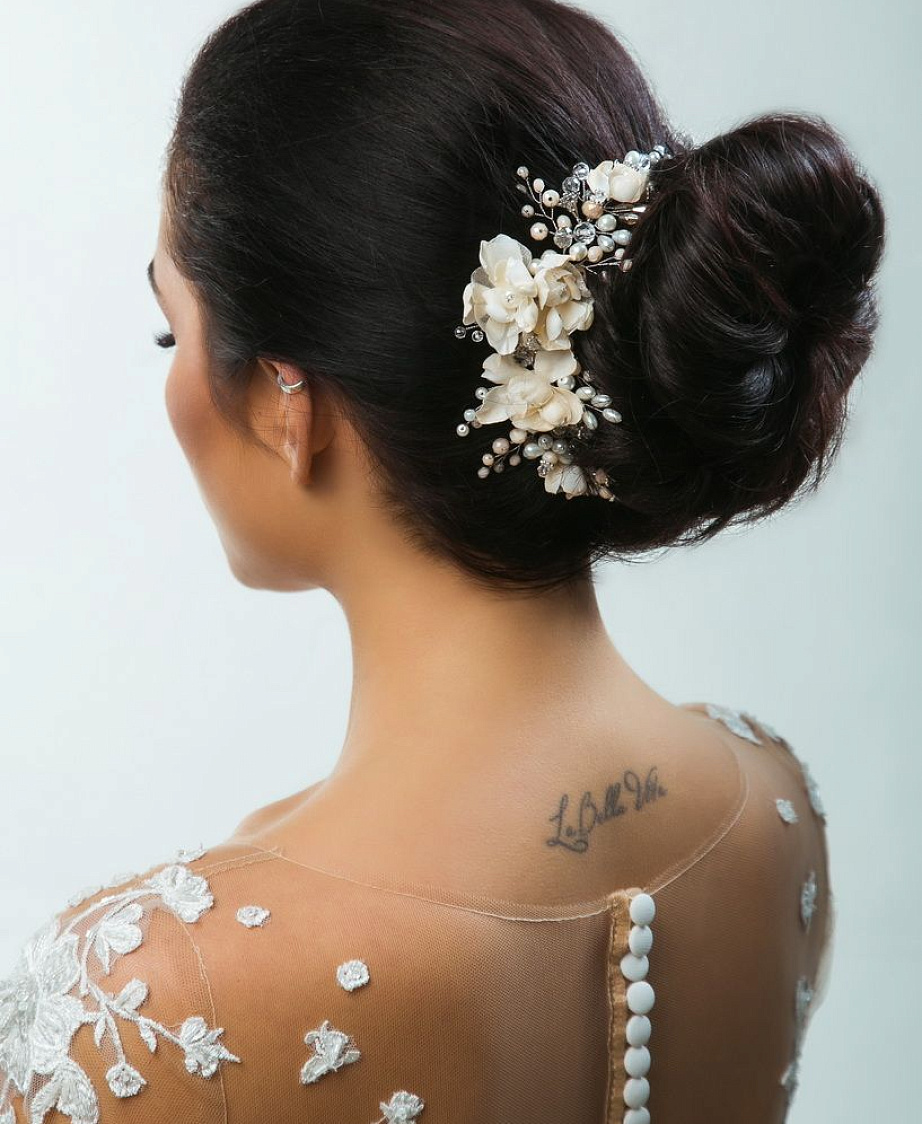 Свадебное украшение для волос в цвете айвори фото