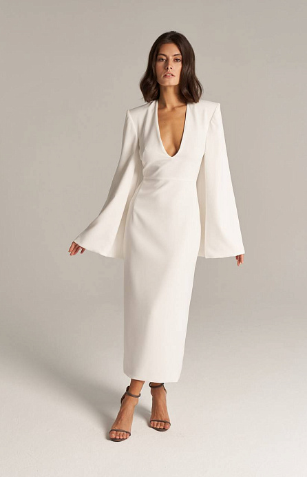 Свадебное платье миди из крепа с рукавами клешь фото