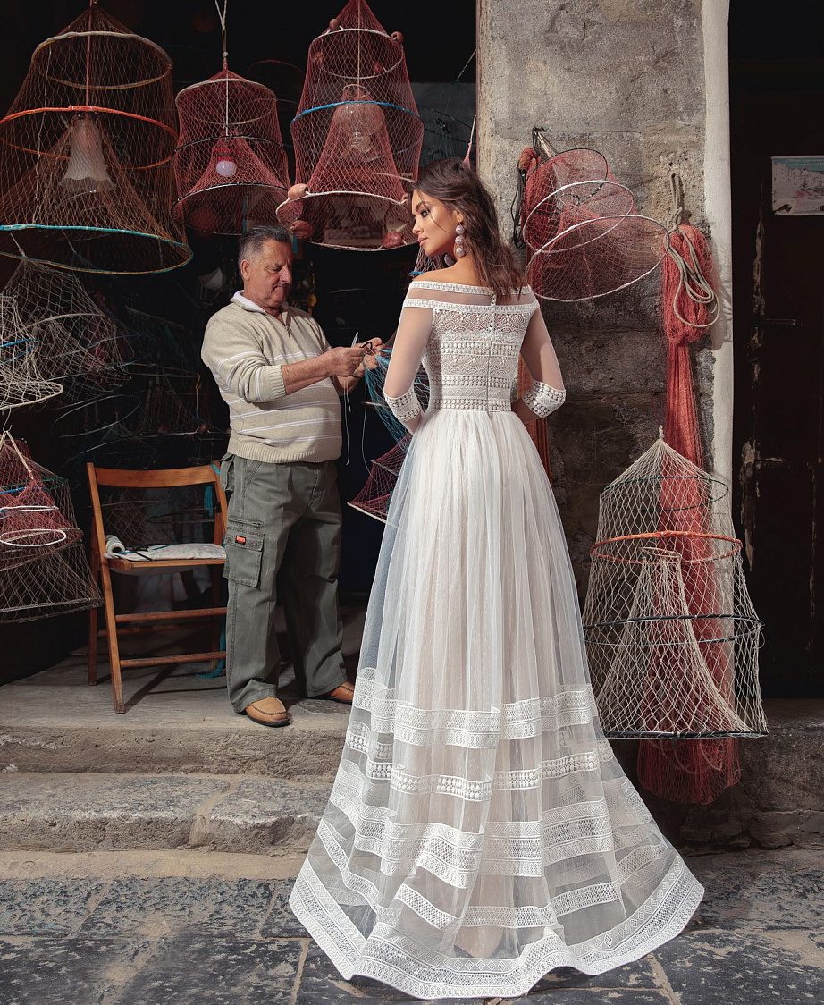 Свадебное платье в этническом кружеве фото