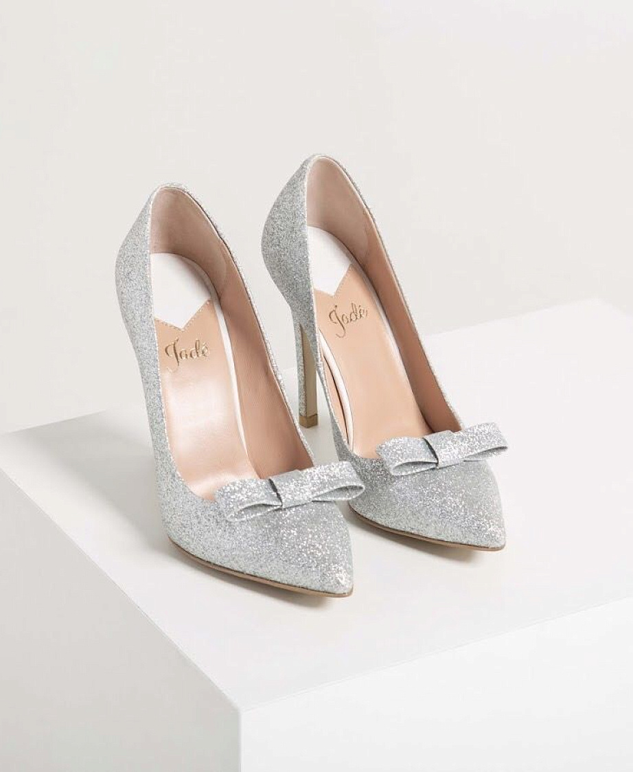 Серебряные свадебные туфли фото