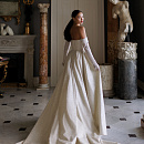 Роскошное сияющее свадебное платье фото