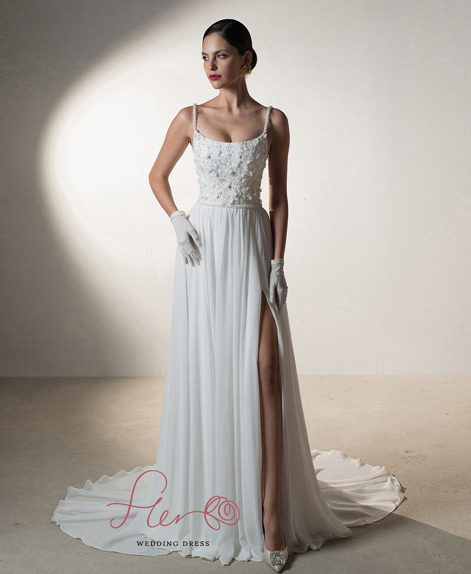 Свадебное платье с шифоновой юбкой и кружевным верхои фото