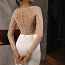 Атласное свадебное платье рыбка с кружевной спинкой и рукавами фото