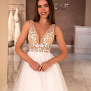 Летнее свадебное платье с v-вырезом фото