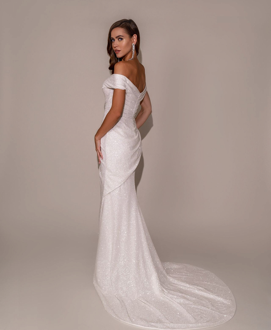 Сияющее свадебное платье фото