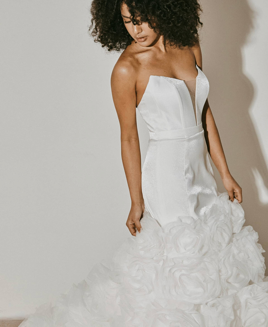 Торжественное свадебное платье из ткани Саншайн фото