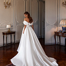 Роскошный комплект из микадо со съемным шлейфом фото