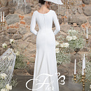 Лаконичное свадебное платье с руквами и V-вырезом фото