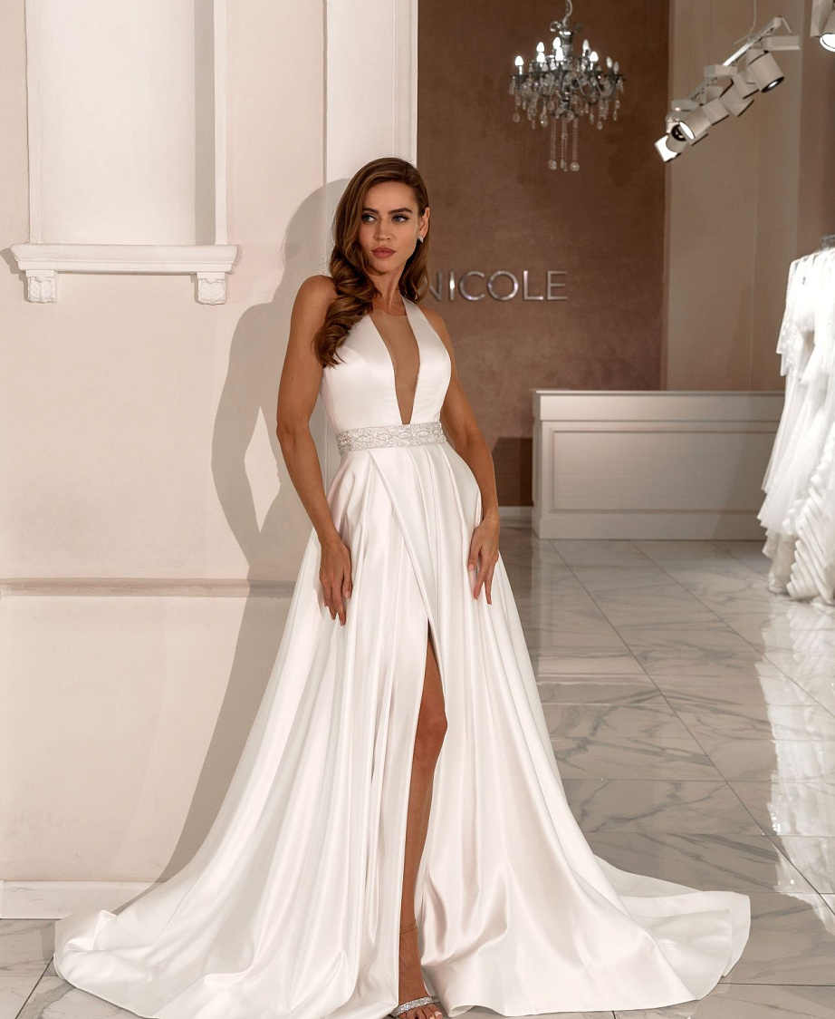 Нежное лаконичное свадебное платье фото