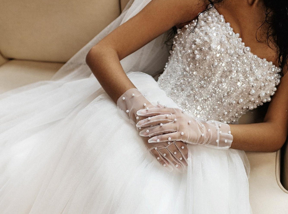 Свадебное платье принцесса с жемчужным корсетом фото