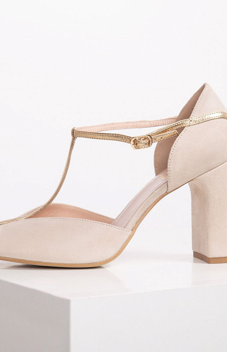 Замшевые свадебные босоножки фото