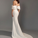 Лаконичное свадебное платье с прозрачным корсетом фото