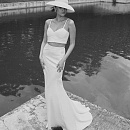 Стильный свадебный  костюм из жаккарда фото