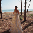 Блестящее золотое свадебное платье фото