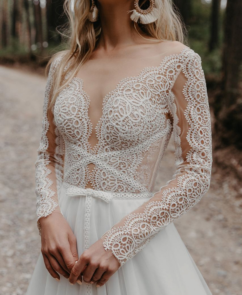 Легкое кружевное свадебное платье фото
