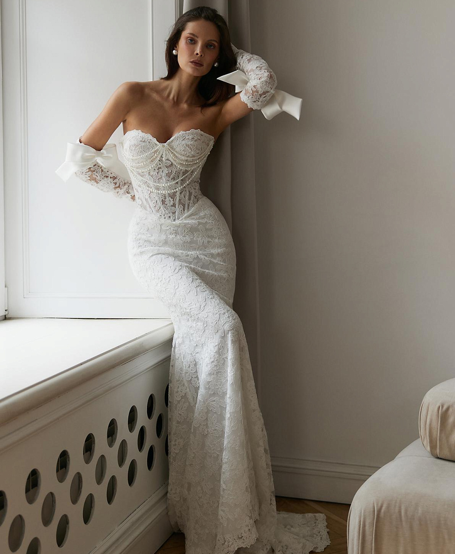 Кружевная русалка с митенками фото