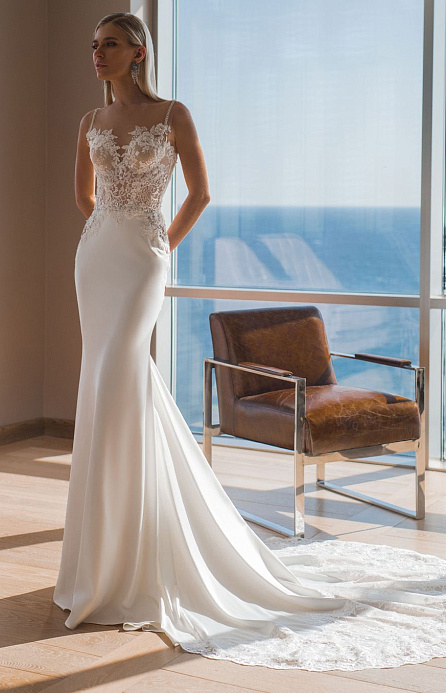 Атласная русалка с кружевным верхом фото