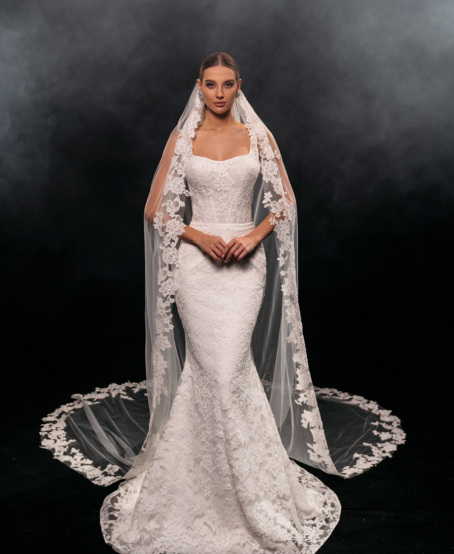 Белое кружевное свадбеное платье рыбка фото