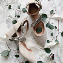 Свадебные туфли с ремешком вокруг щиколотки фото