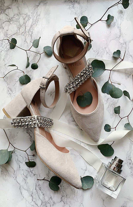 Свадебные туфли с ремешком вокруг щиколотки фото